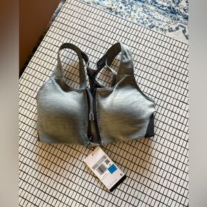 Nike NWT Women's Gray Sports Bra high Support